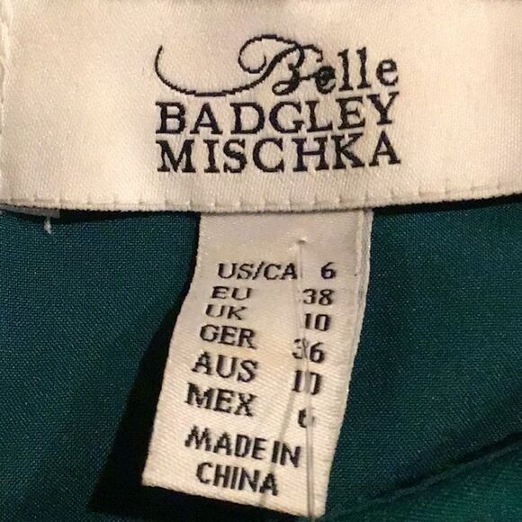 Belle by Badgley Mischka Green Cocktail Dress with Sequin Snowflake Collar - Picture 14 of 16